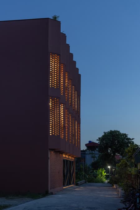 CUBE (Creative Usage of Bricks & Earth)